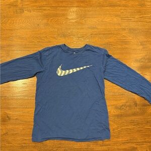 Nike Men's Long Sleeve Shirt in Blue with Patterned Logo